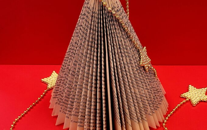 Atelier pliage de livre en sapin